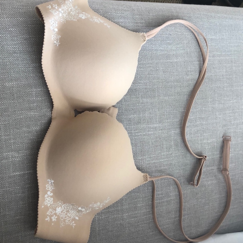 Victoria’s Secret bra